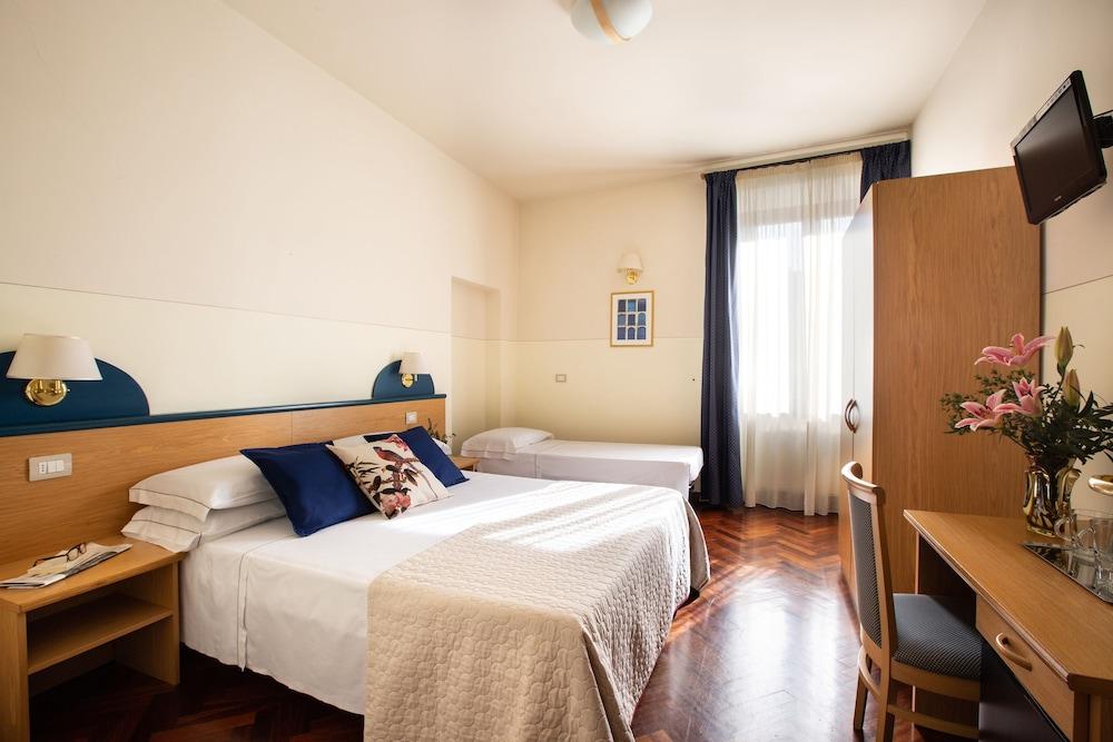 Aramis Deluxe 2* Florencia